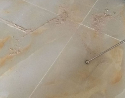 宝鸡瓷砖空鼓维修公司分享粘合剂选择不当在瓷砖铺贴过程中可能导致以下问题