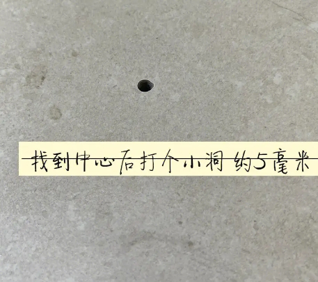 宝鸡瓷砖空鼓维修公司专业解答在瓷砖铺贴过程中，如果砂料搅拌不均匀，将会带来以下问题